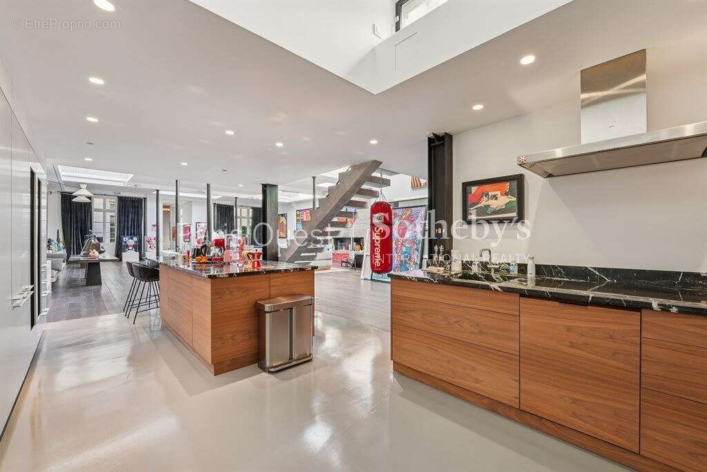 Appartement à PARIS-2E