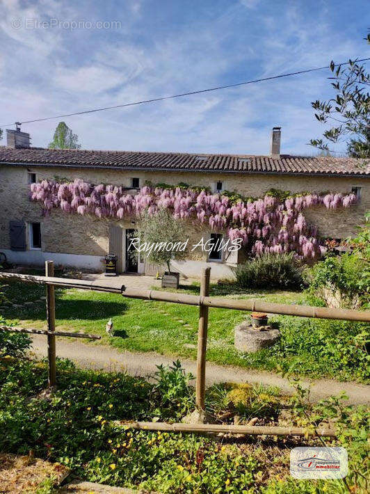 Maison à PELLEGRUE