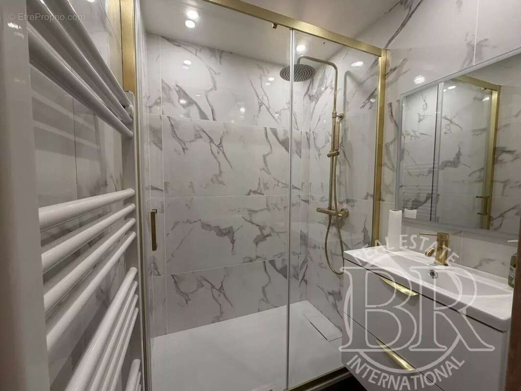 Appartement à THEOULE-SUR-MER