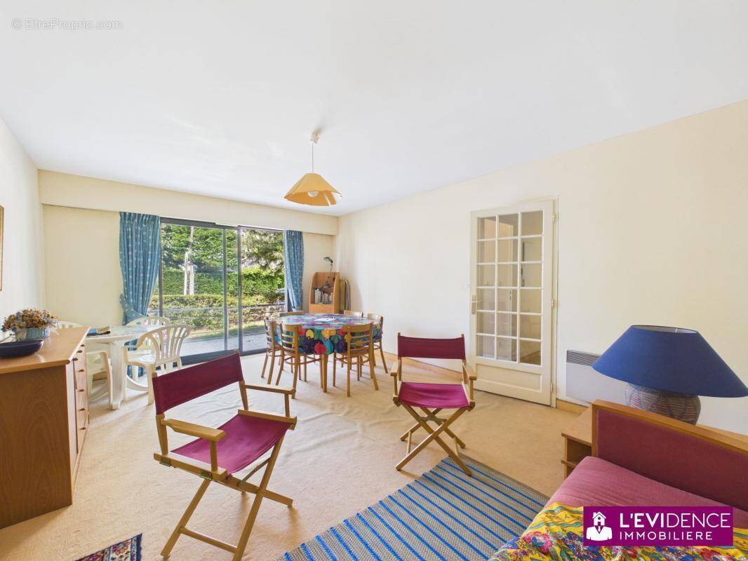 Commerce 48 m² à La Baule-Escoublac  - photo 1