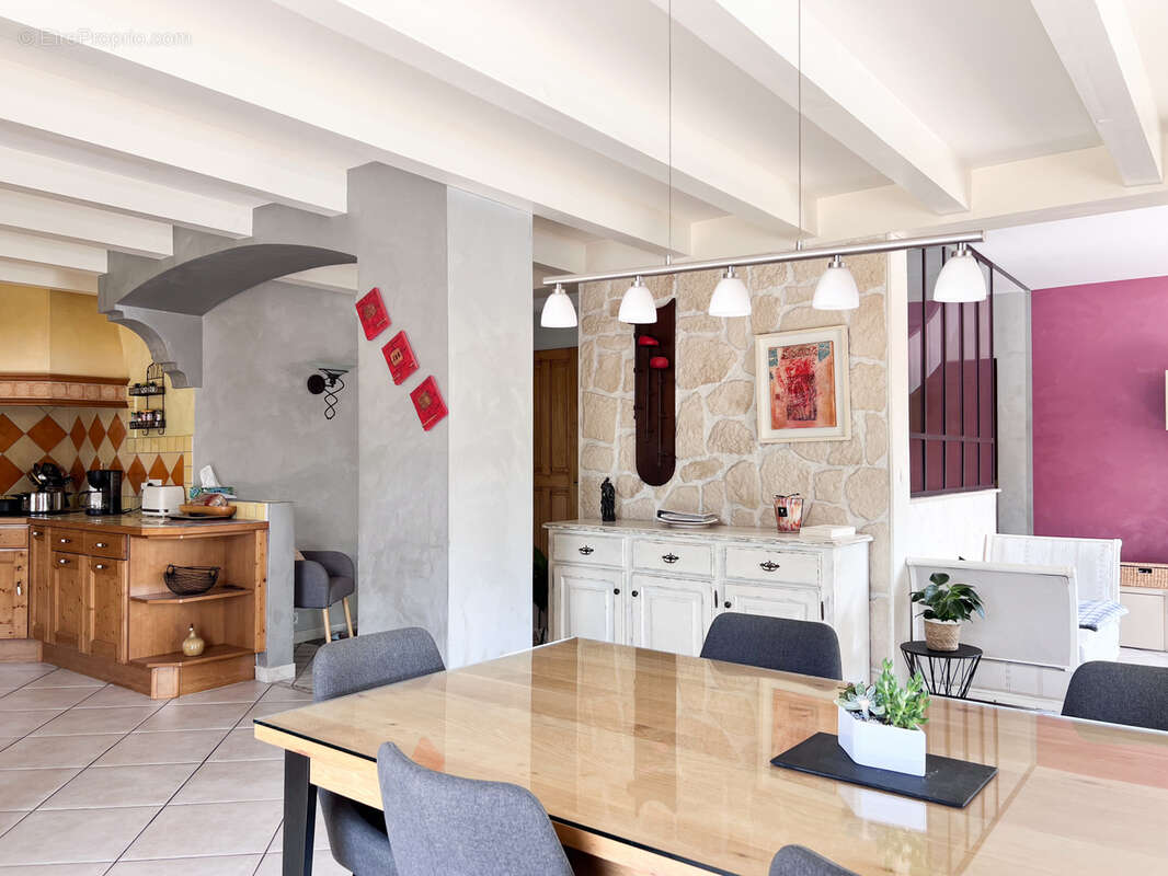 Maison à METZ-TESSY