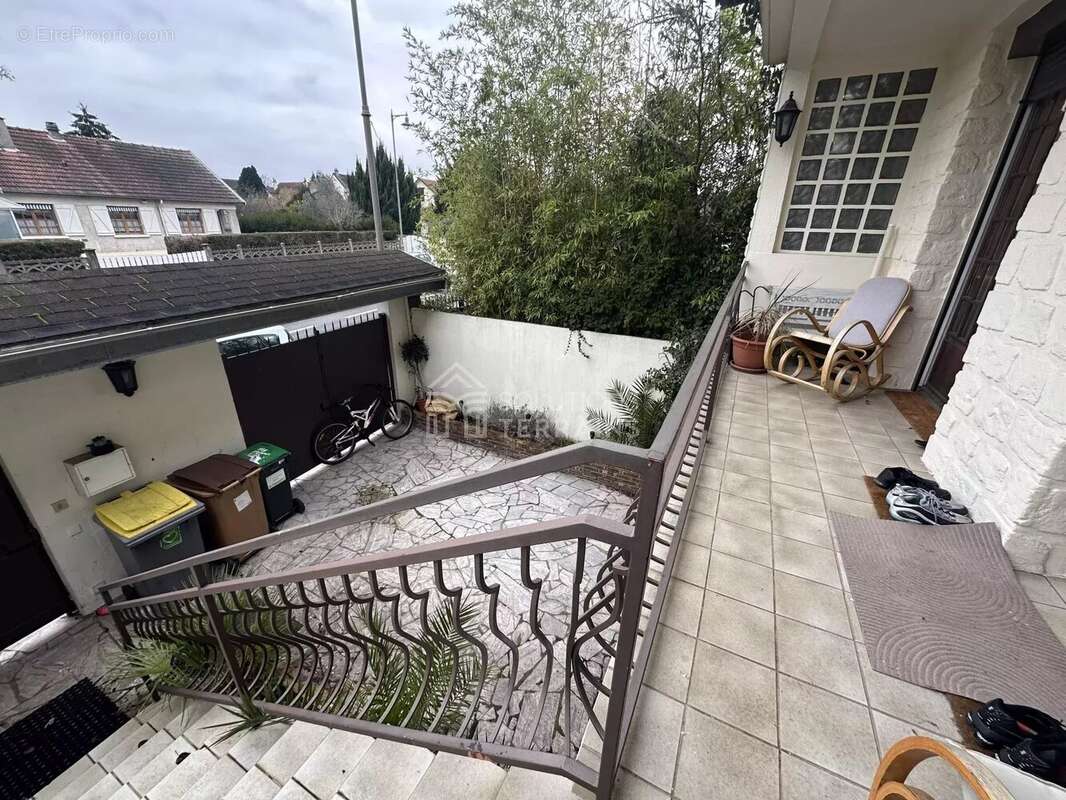 Maison à SAINT-PRIX