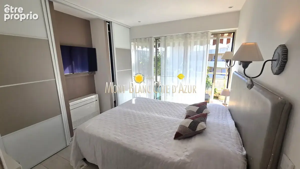 Appartement type villa sur le toit de 80 m2 environ, 3 chambres, vue mer, terrasse 100 m2, garage, cave - photo 18