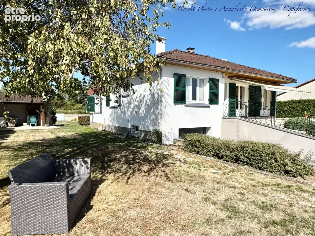 MOZAC – Maison de plain-pied 3 chambres/bureau – PISCINE – TERRAIN divisible de 2324 M² – Garages - photo 27