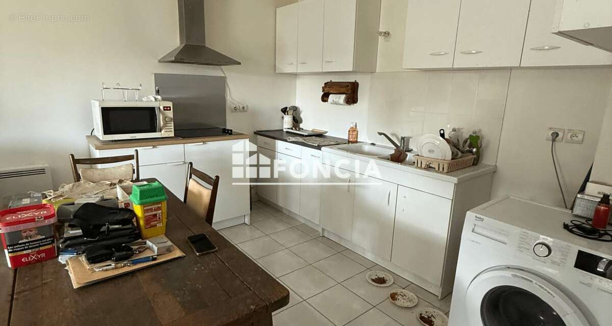 Appartement à SAINT-JEAN-DE-BRAYE