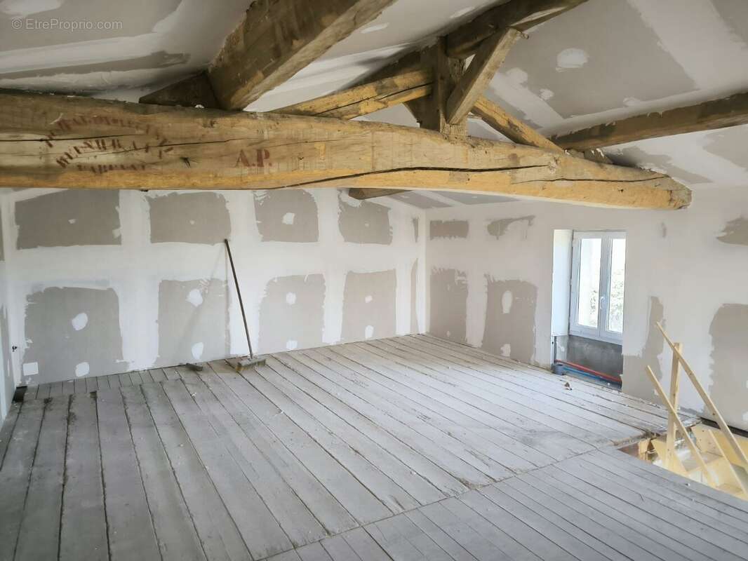 Maison à LA VARENNE