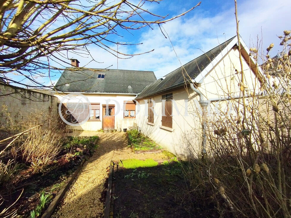 Maison à GRANDVILLIERS