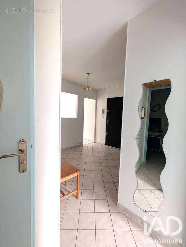 Photo 8 - Appartement à COMPIEGNE