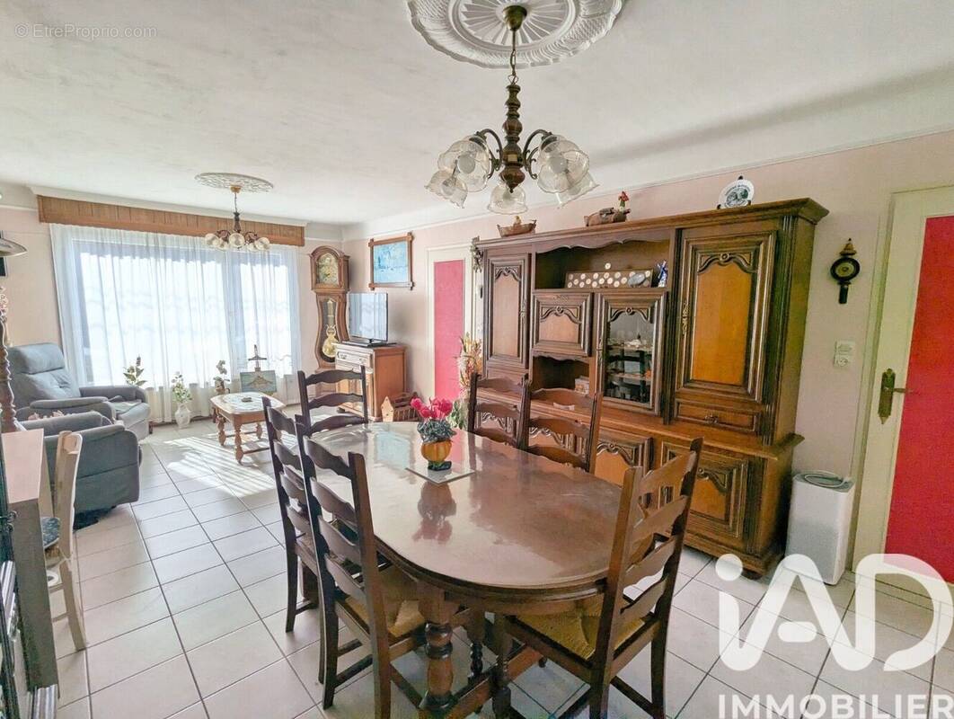 Photo 1 - Maison à FACHES-THUMESNIL