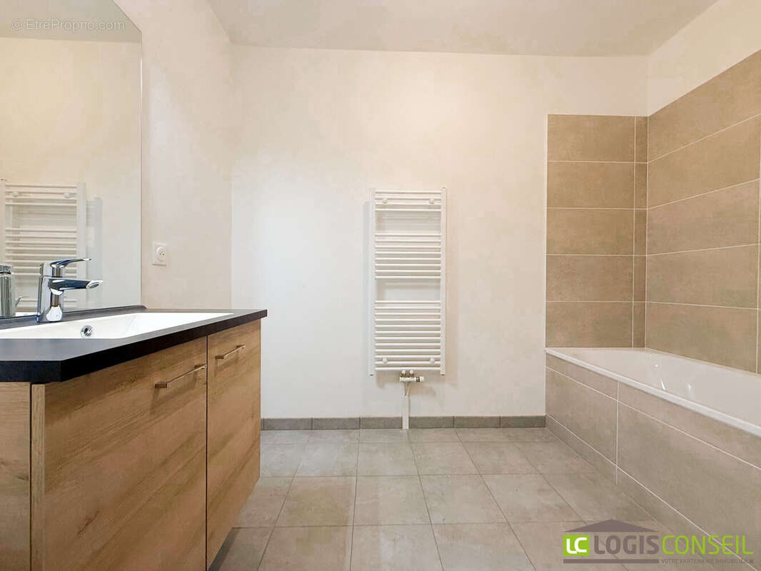 Appartement à CHATILLON