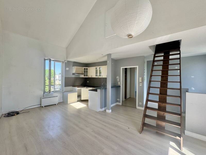 Appartement à LE RAINCY