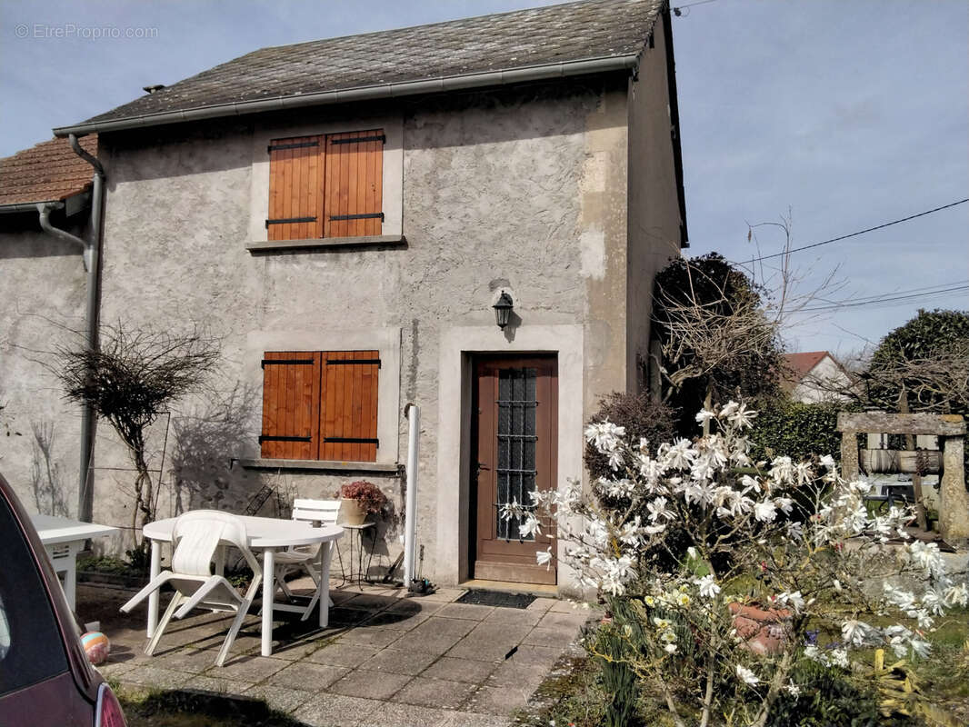 Maison à JUSSY-LE-CHAUDRIER