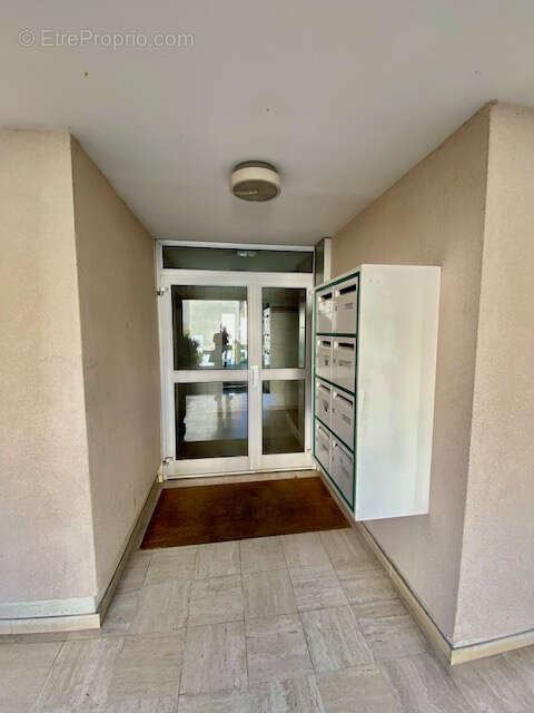 Appartement 81 m² à Groslay  - photo 27