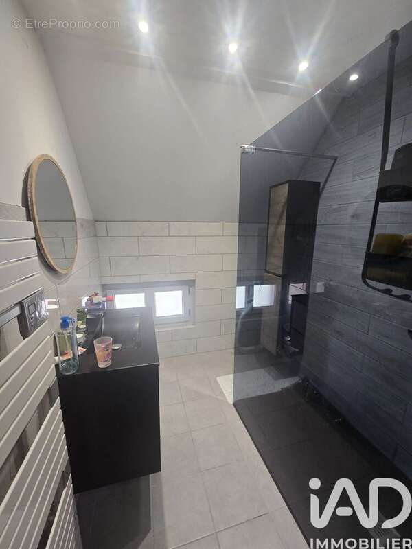 Photo 9 - Maison à YZEURE