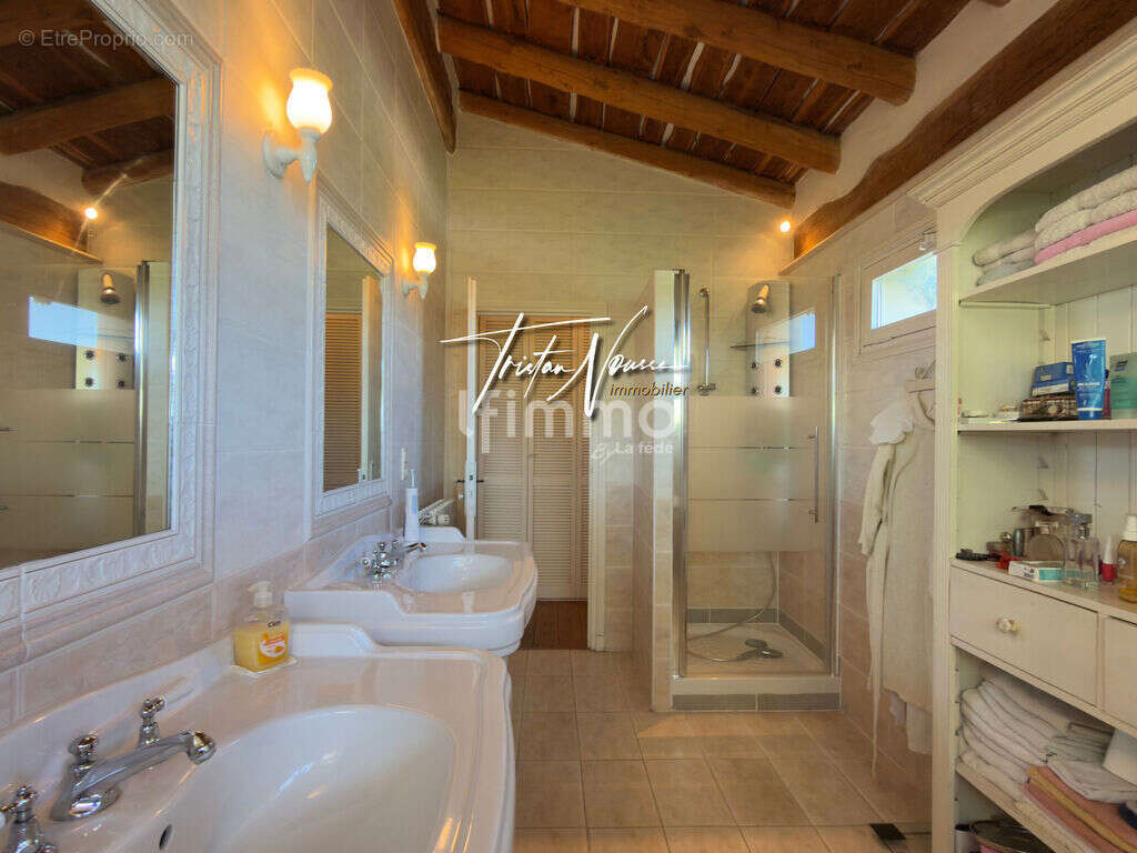 Maison d'exception - 212 m2 en 4 faces - Saint Cyprien Le Golf - photo 16