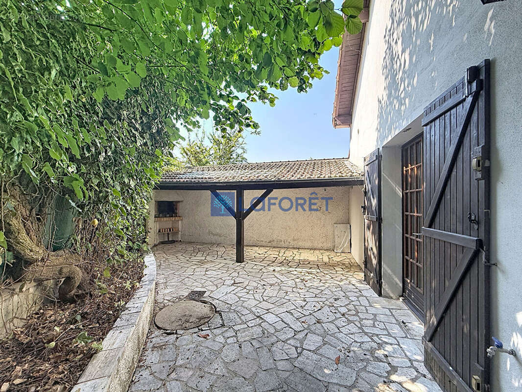 Maison à SAVIGNY-SUR-ORGE