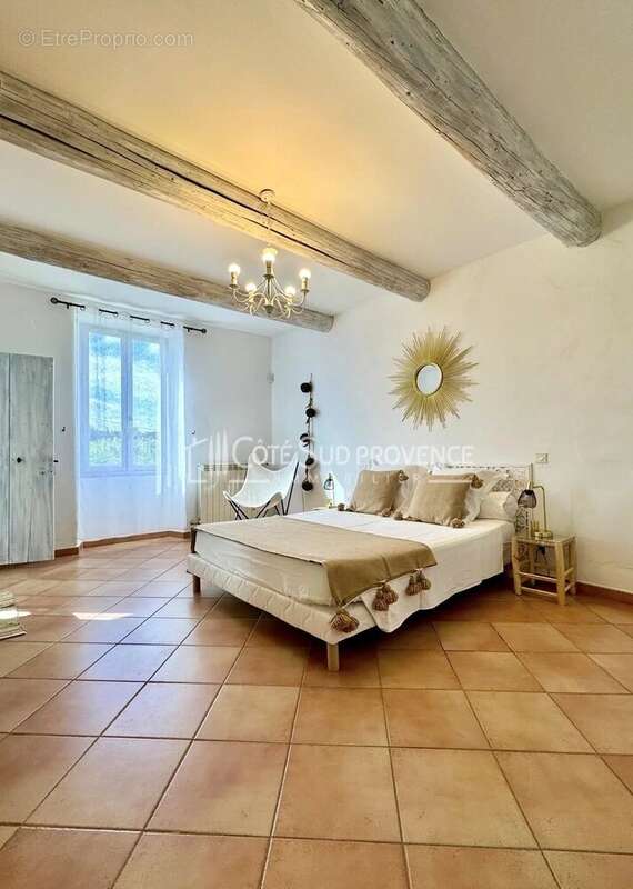 Maison à MAZAN