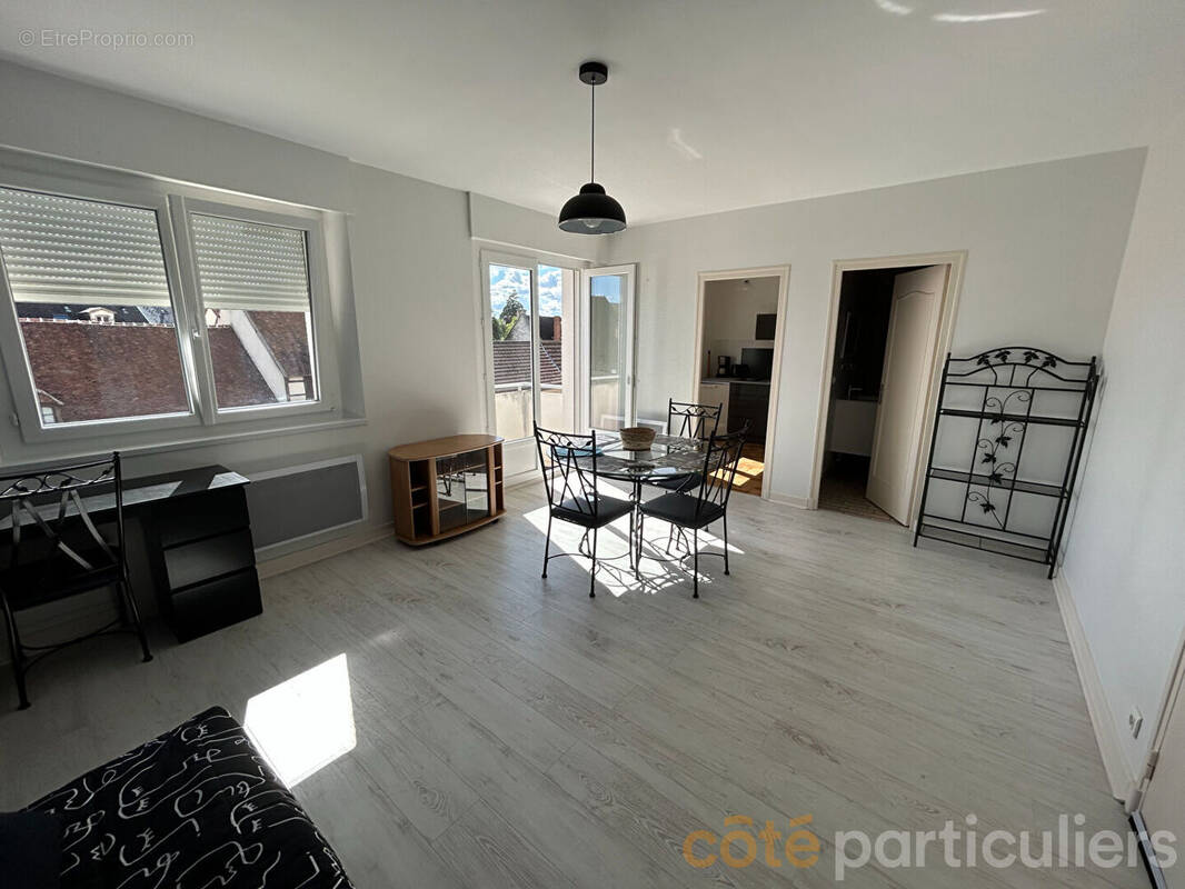 Appartement à SAINT-AMAND-MONTROND