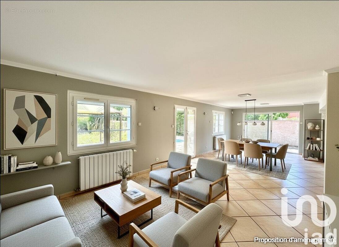 Photo 1 - Maison à DECINES-CHARPIEU