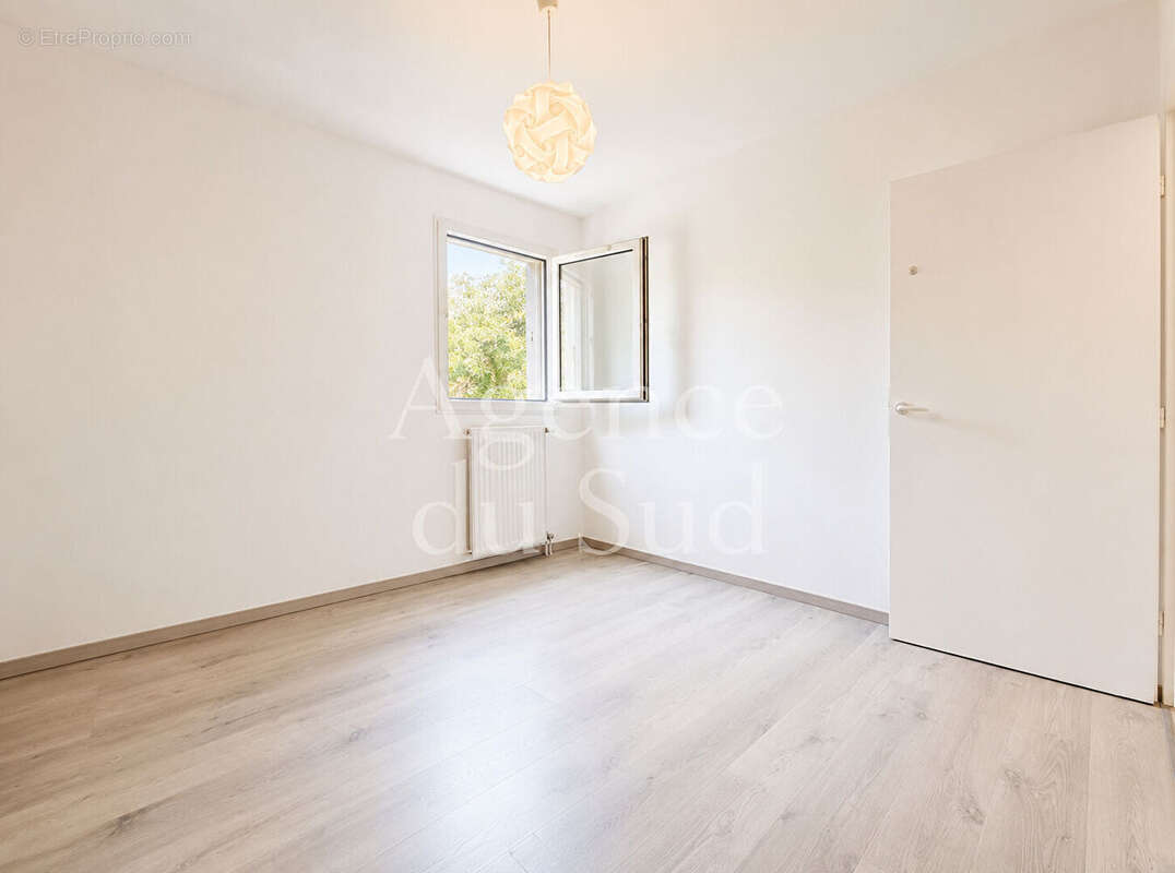 Appartement La Ciotat 4 pièce(s) 86 m2 - photo 11