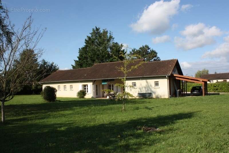 Maison à CUISERY