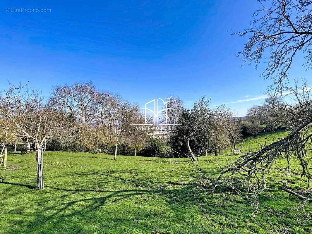 Terrain à HONFLEUR