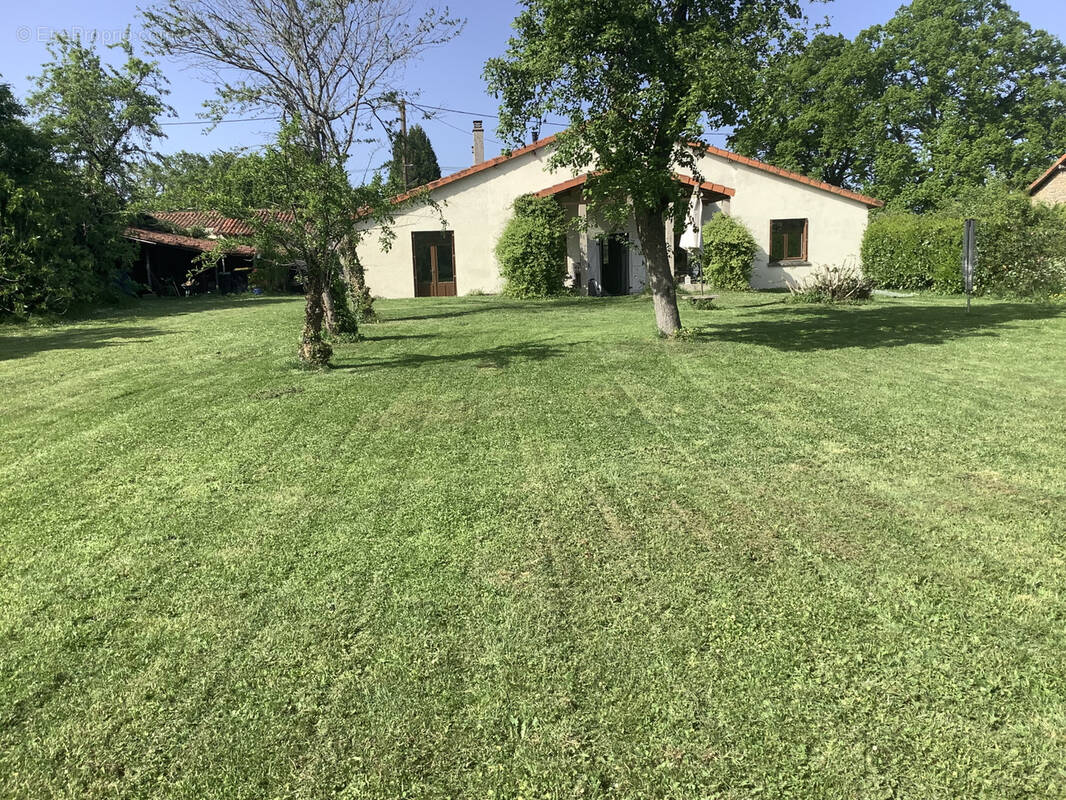 Maison à SAINT-CLAUD