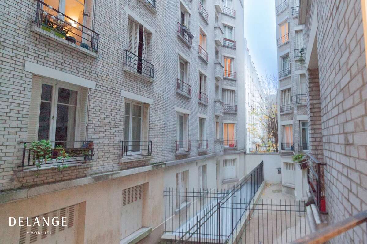 Appartement à PARIS-15E