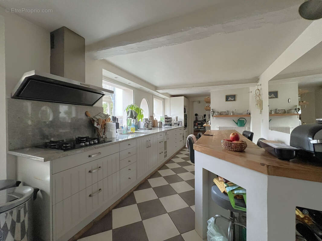 Maison à MONTFORT-L'AMAURY