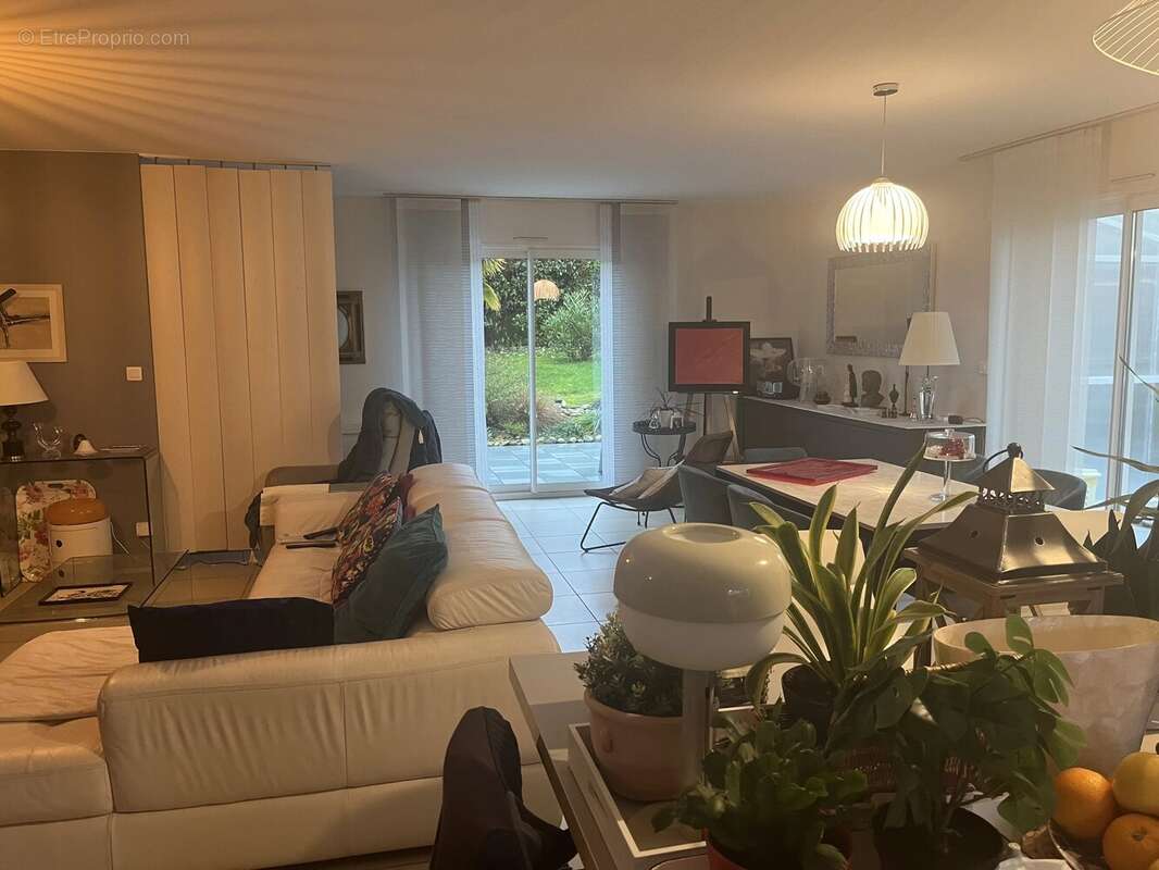 Maison à LEHON