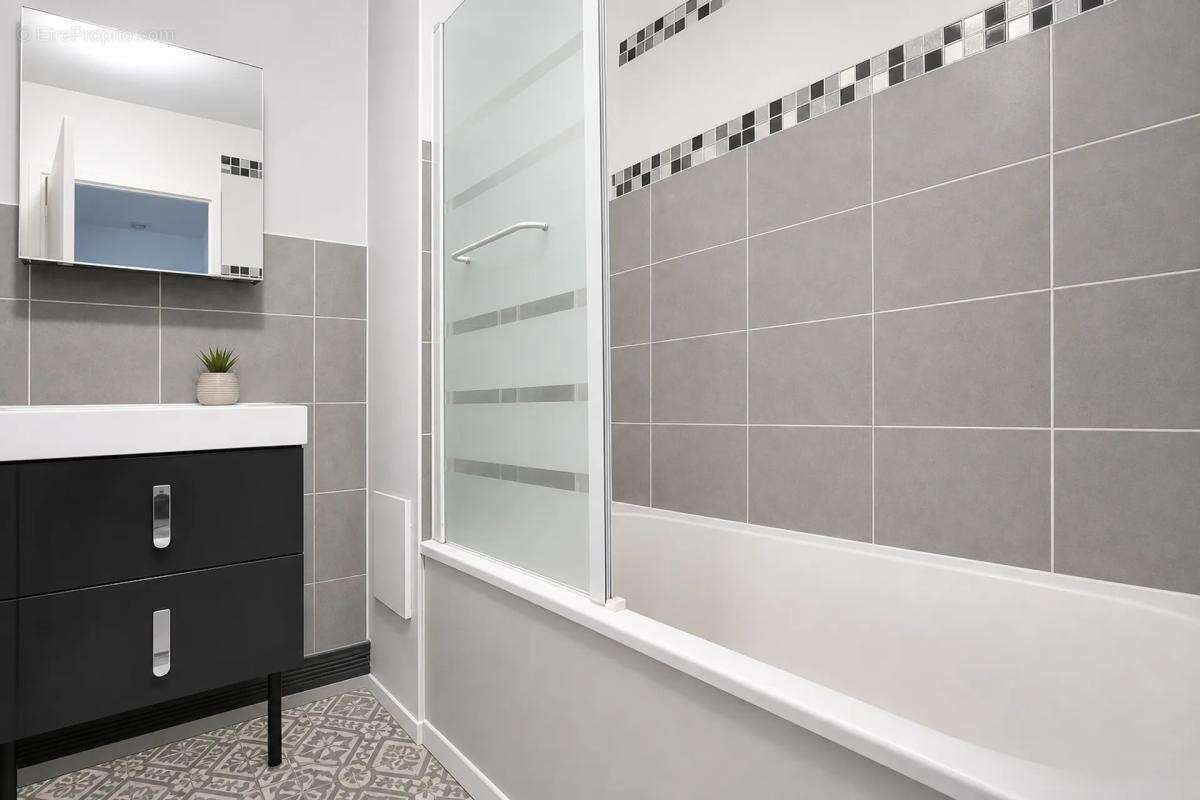 Appartement de 3 pièces de 76 m² à Saint-Pierre-du-Perray - photo 7