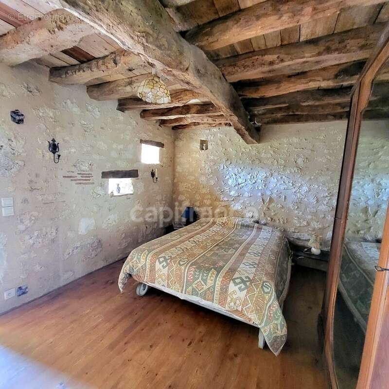 Maison à SAINT-CLAR