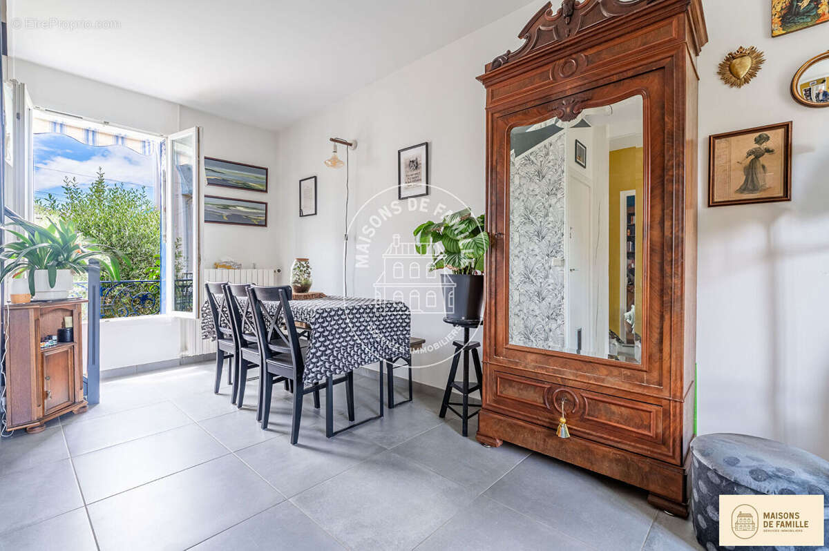 Maison à SARTROUVILLE