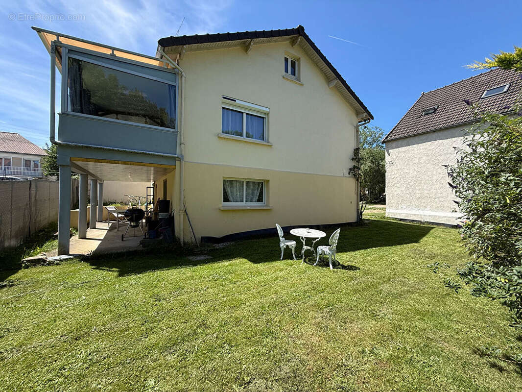 Maison à SACLAY