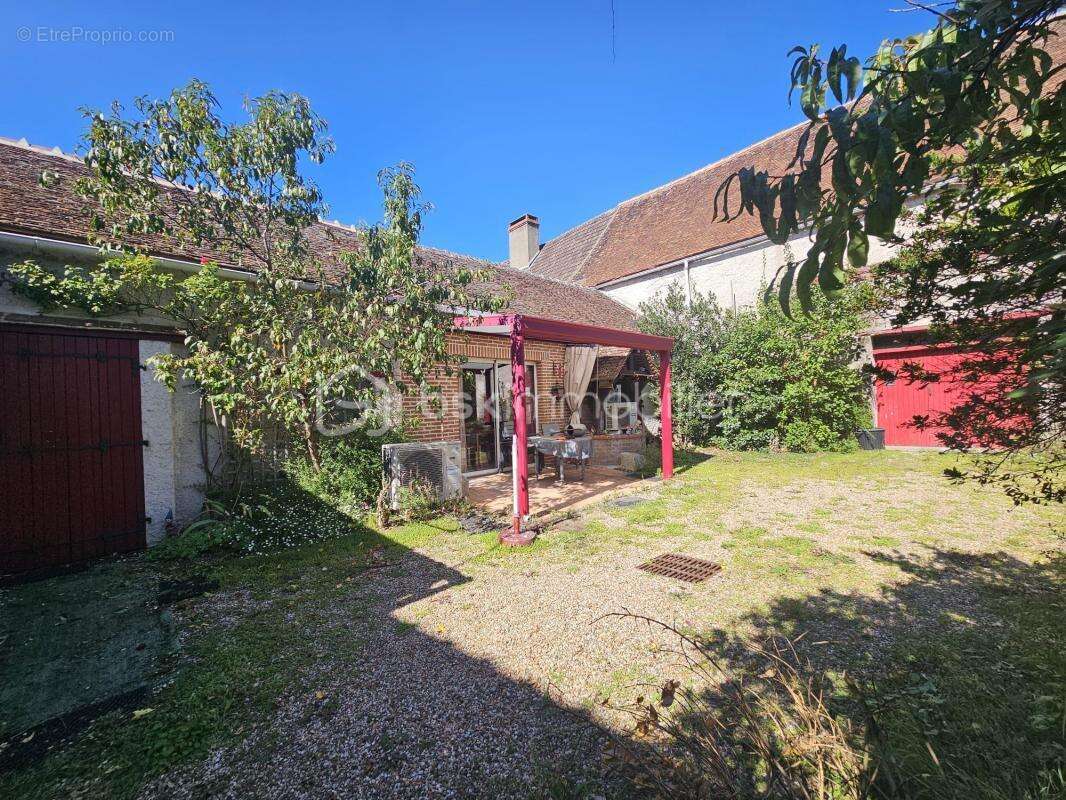 Maison à SAINT-GONDON