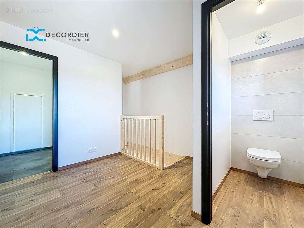 Maison à NEUVECELLE