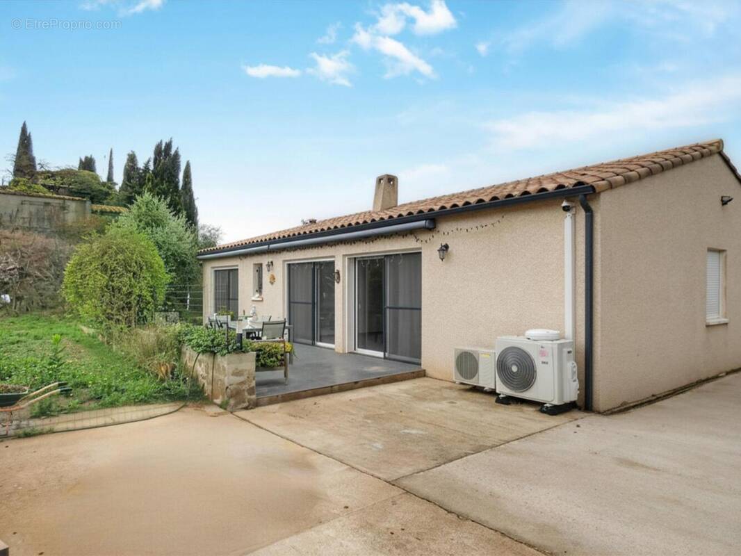 Photo 1 - Maison à LEZIGNAN-CORBIERES