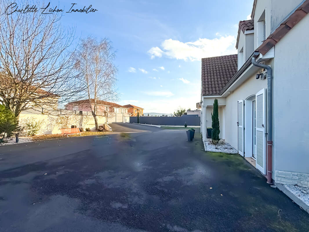 Maison à AULNAT