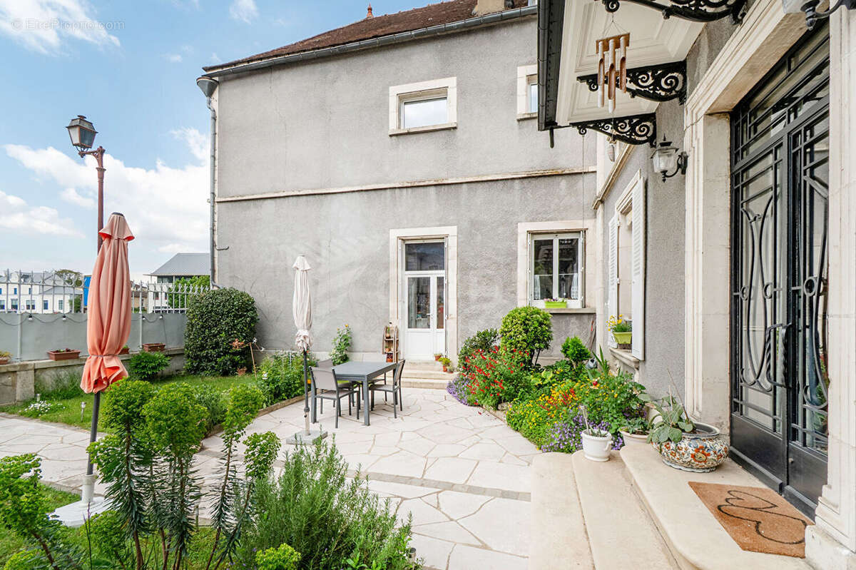Maison à TONNERRE