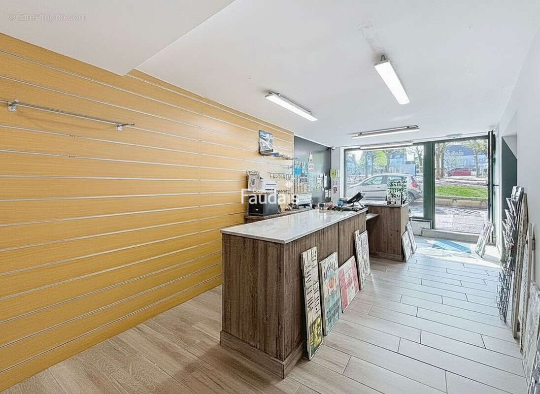 386 m² à Sainte-Mere-Eglise  - photo 2