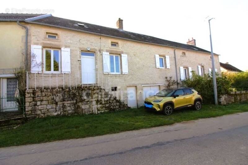 Maison à CORBIGNY