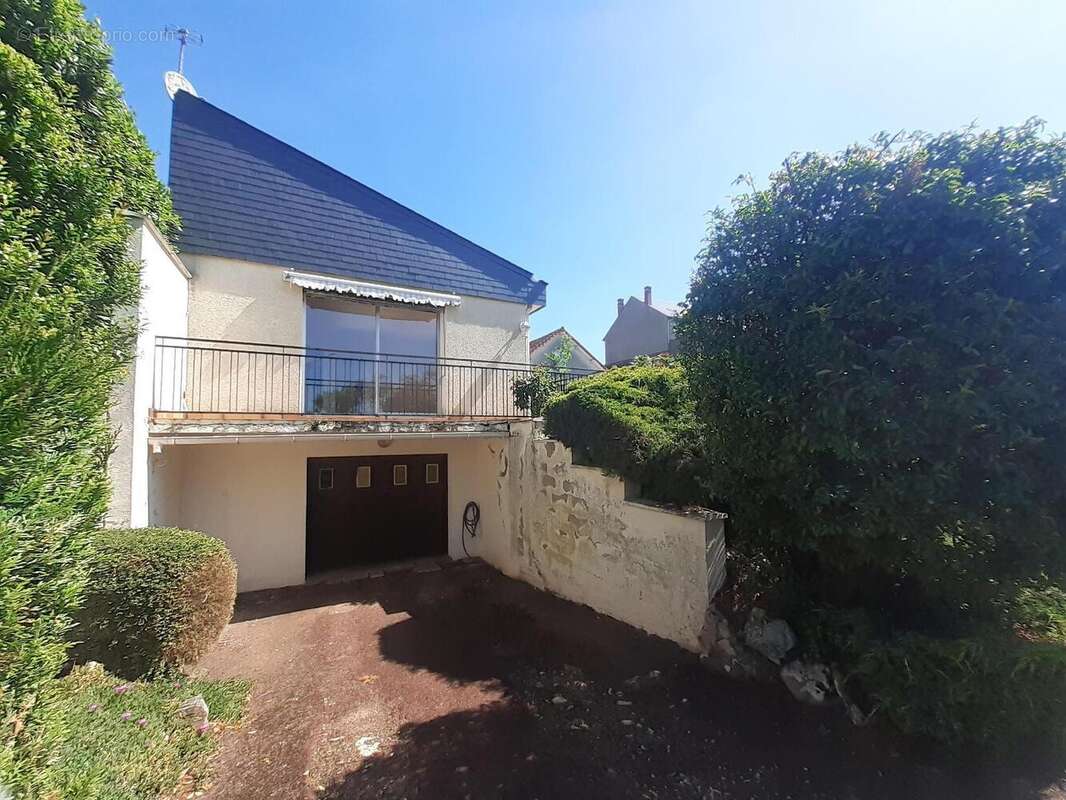   - Maison à THOUARS