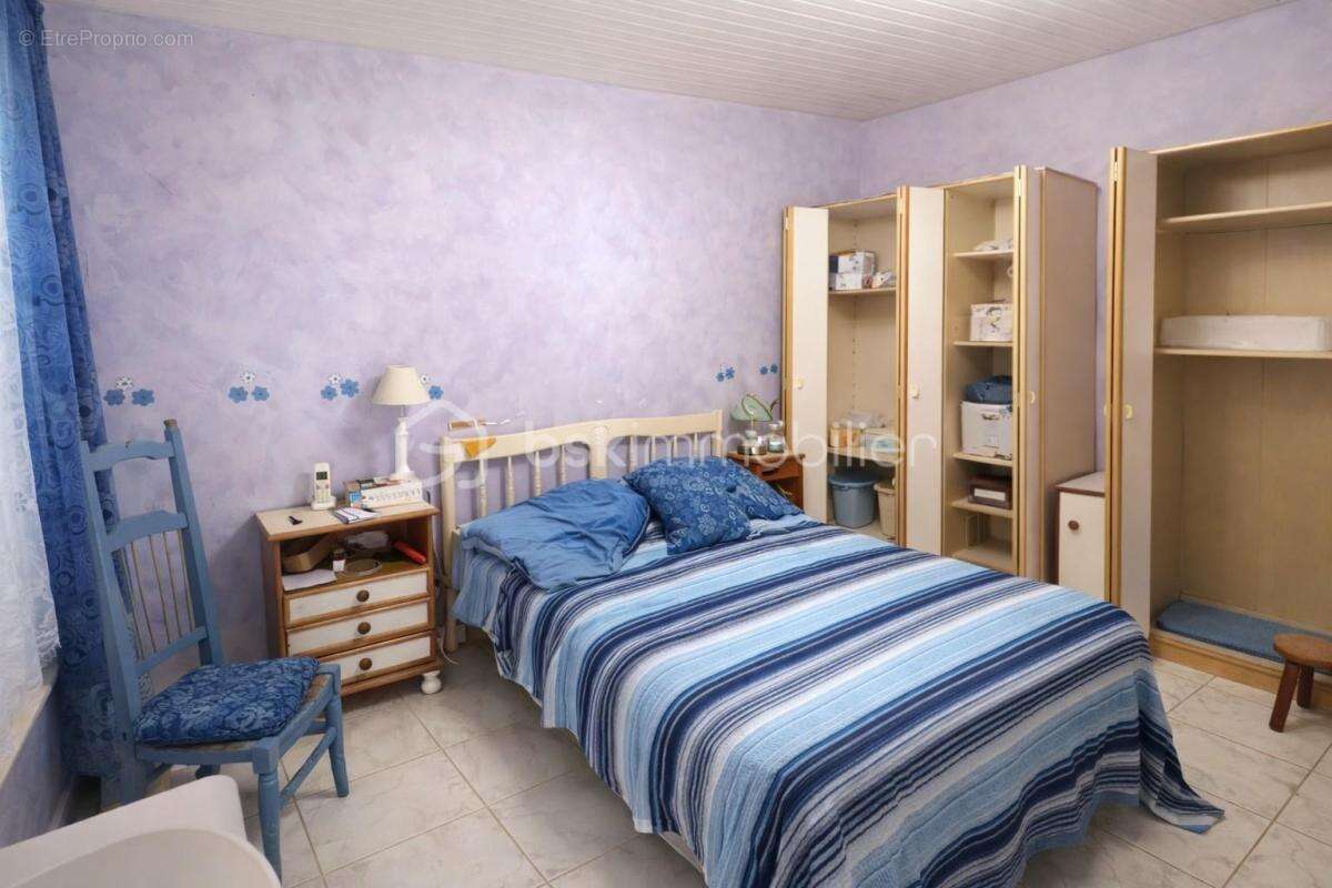  COUP DE CŒUR – Maison familiale avec magnifique parc, chai en pierre 75m² attenant et dépendance non attenante 140m² - photo 9