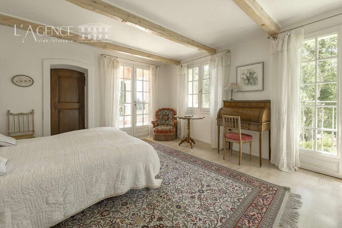 Maison à PELISSANNE