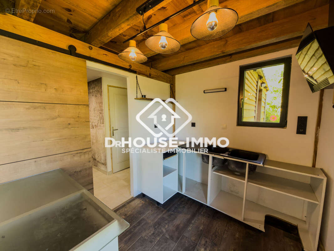 Maison à SAINT-VINCENT-DE-CONNEZAC