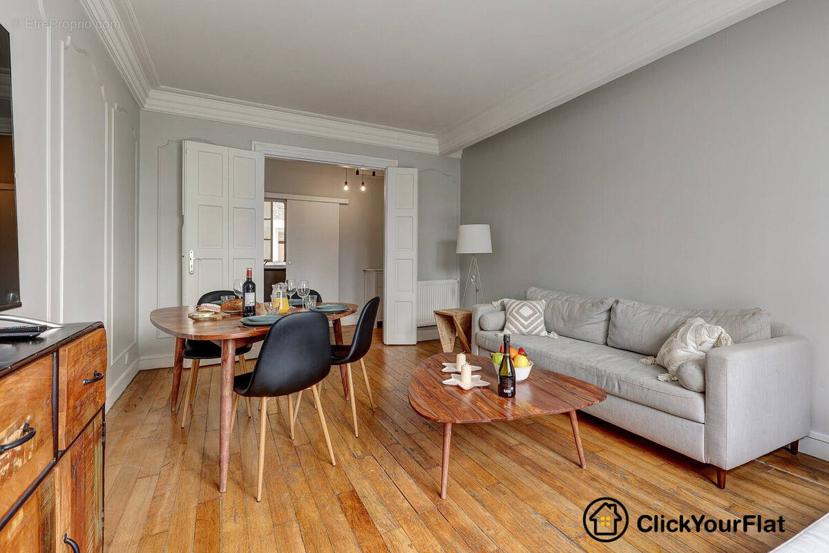 Appartement à PARIS-16E