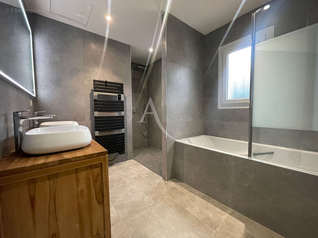 Maison à LE FENOUILLER