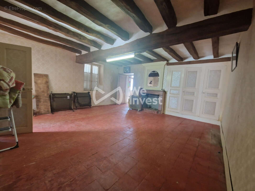 Maison à BENAIS