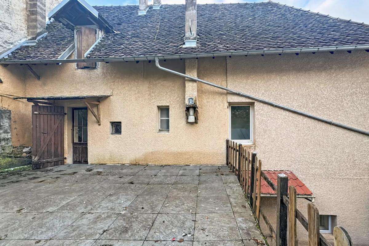 Maison à LE PONT-DE-BEAUVOISIN
