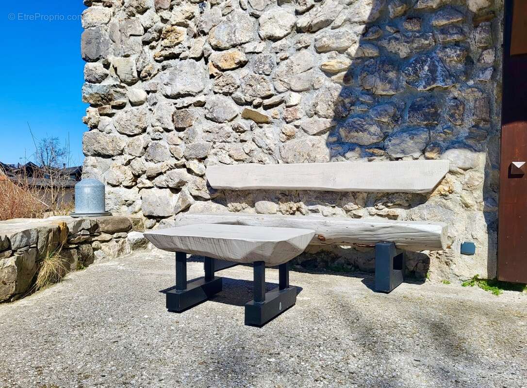 Dpt haute savoie (74), à vendre thollon-les-memises maison-gîte coeur de station - photo 37